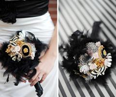 Bouquet gioiello nero de La Fabbrica delle Idee