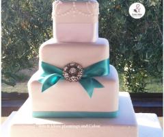 Torta per il matrimonio con dettagli preziosi