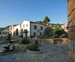 Area all'aperto molto caratteristica del Casale del Golfo