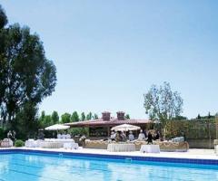Ricevimento nuziale a bordo piscina