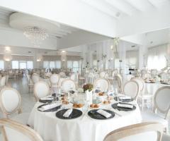 Alma Resort - Interno della sala per il ricevimento