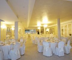 Ricevimento di matrimonio total white