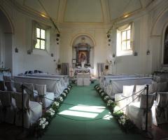 Allestimento della cerimonia di matrimonio