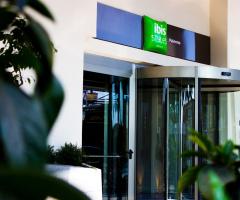 Ingresso dell'Hotel ibis Styles Palermo