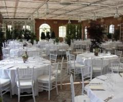 Sala allestita per il ricevimento di matrimonio