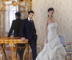 Vestito per la sposa con gonna ampia