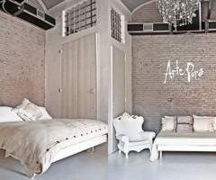 Mobili per la camera degli sposi