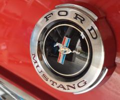 Noleggio Mustang Cabrio - L'auto per il matrimonio a Reggio Emilia