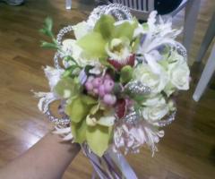 Bouquet originale con dettagli in strass