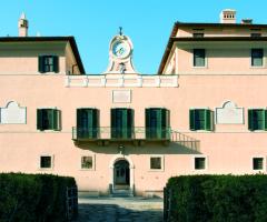 Facciata esterna del castello