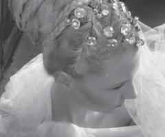 Acconciatura con brillantini per il matrimonio