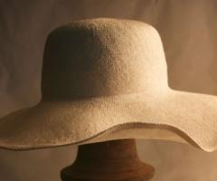 Cappello a falde da cerimonia