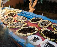 Tavola con aperitivo presso l'agriturismo per ricevimento di matrimonio L'Antica Contea