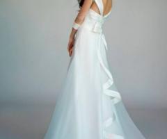 Abito con sfumature celesti