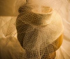Cappello con veletta per le nozze