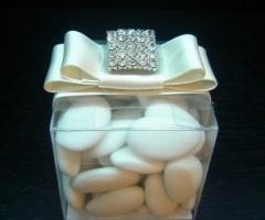 Scatola porta confetti e bomboniera in argento con swarosky