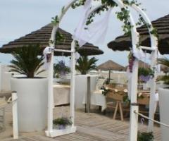 Cerimonia nuziale in riva al mare