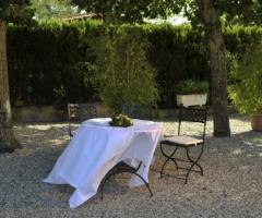 Ricevimento di matrimonio in giardino