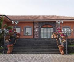 Scalinata di accesso alla struttura