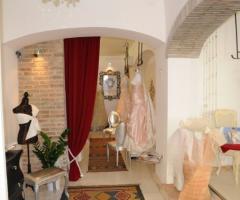 Originali abiti da sposa dai colori pastello