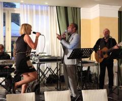 Musica a cura di Orlando Johnson & i Barrio