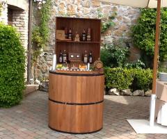 Rum Corner - Botti con mostra bottiglie
