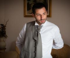 © Marcello D'Andrea - Lo sposo si prepara