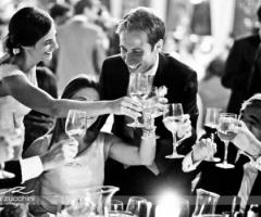 Fotografia degli sposi al ricevimento di nozze