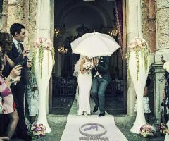 Sposi all'uscita dalla chiesa