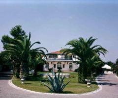 l'ingresso alla villa