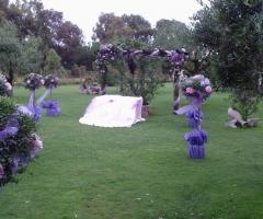 Cerimonia di matrimonio in giardino a Casale Podere Novo
