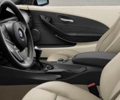 Maurices Cars Autonoleggi - Interni di un'auto per il matrimonio