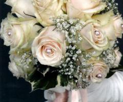 F&B Fiori di Flavio Gatto - Bouquet sposa con rose e gipsofila