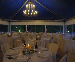 Allestimento tensostruttura per il matrimonio