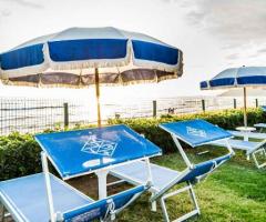 Hotel Villaggio Torre San Vito - Solarium fronte mare