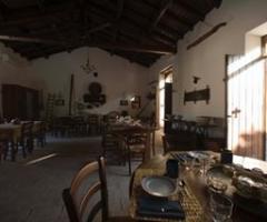 Sala interna per ricevimento di matrimonio presso l'Agriturismo Fondo Cipollate