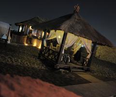 Gazebi in legno per il matrimonio in spiaggia