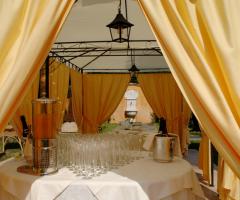 aperitivo in cortile