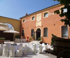 Cortile del borgo per il ricevimento di matrimonio a Verona