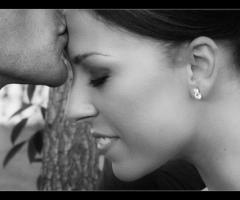 Foto del bacio degli sposi realizzata da Angelo Di Blasi Fotografo