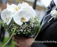 Bouquet da sposa con orchidee
 - L'angolo Fiorito