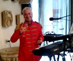 Anche l'abito fa la sua parte - Possibilità di avere il Lelewonderfull che volete!