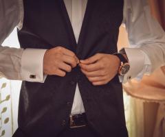 Foto E Oltre - I preparativi dello sposo