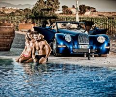 La piscina per gli sposi