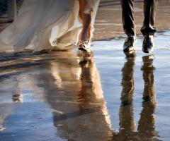 Emanuele Vignaroli  - Gli sposi in riva al mare