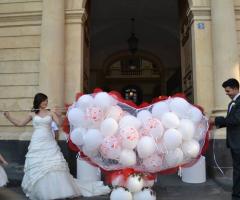 Volo palloncini sposi