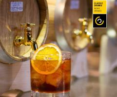 Laltrolato Bar catering & events - Negroni oak aged 'personal touch'. Una reinterpretazione dell'intramontabile classico invecchiato per 6 mesi in piccole botti di rovere