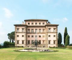Villa per il matrimonio con fontana nel centro