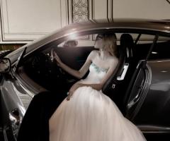 Abito con dettagli verde acqua sul decollette - Collezione Spose da Red Carpet - Sposa Diva