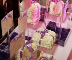 Decorazioni floreali per il tableau di matrimonio